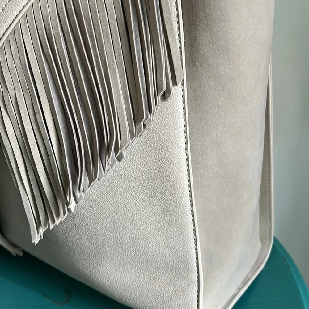 Citi Collective Ella Bag Vegan Leather Suede Fringe Detail Convertible Carryall - Picture 6 of 13